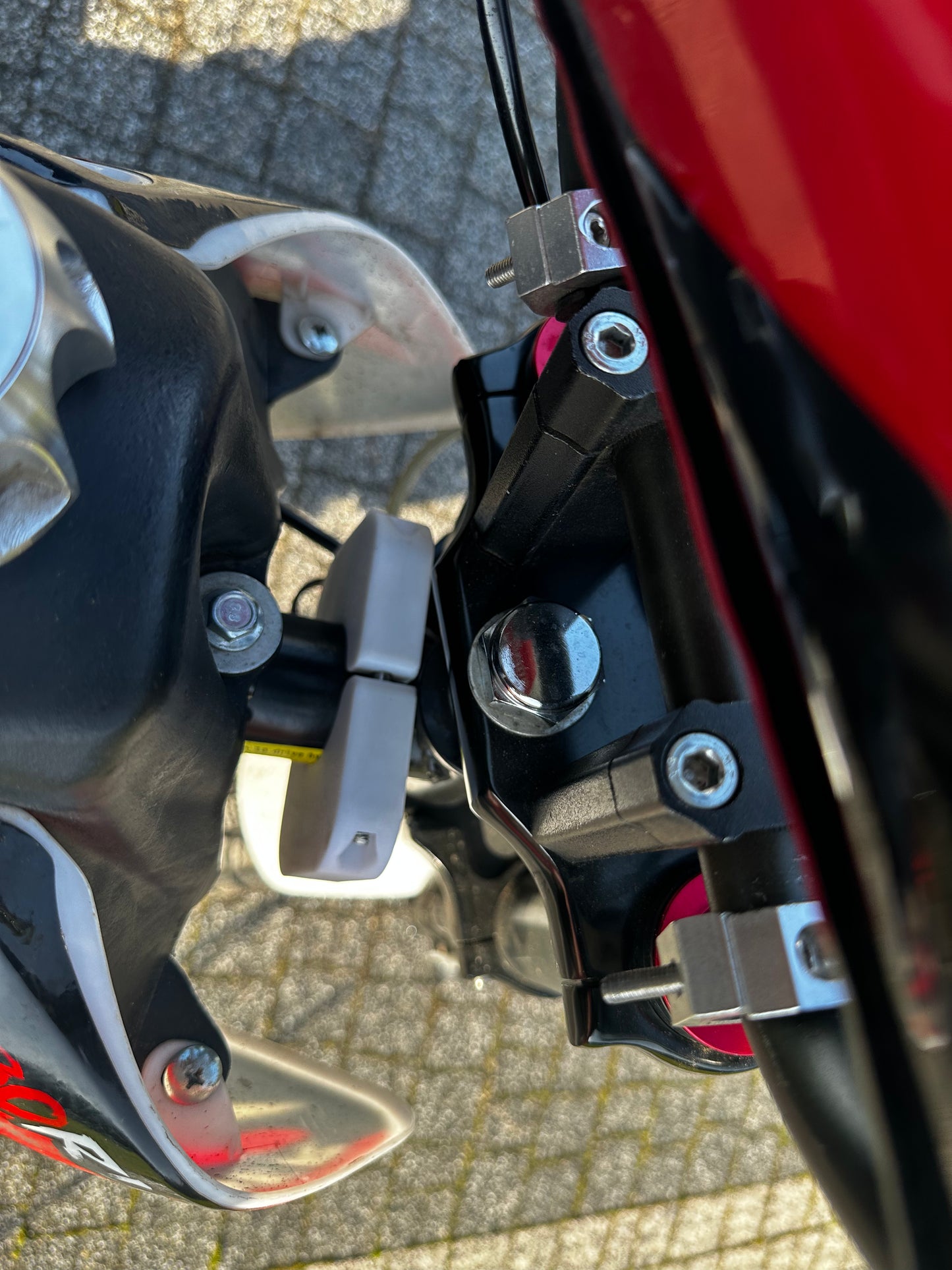 Ogranicznik skrętu MKG CUSTOM do MRF 80 RUNNER
